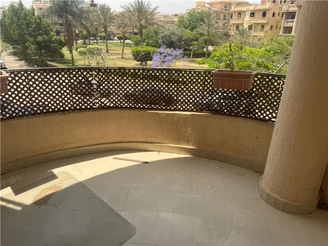 شقة فى التجمع الخامس 180 م2 للبيع كاش كود 54041