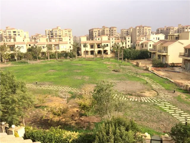 فيلا فى مدينتى 350 م2 بحرى للايجار قانون جديد كود 12570
