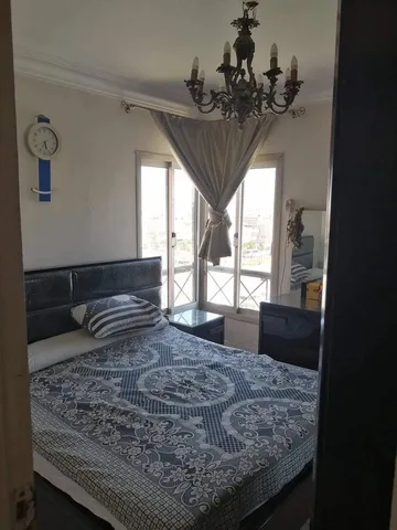 شقة فى مدينة الرحاب 90 م2 شرقى للايجار مفروش كود 42036