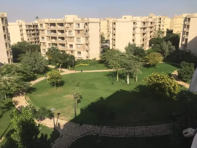 شقة فى مدينتى 105 م2 بحرى للايجار قانون جديد كود 49480