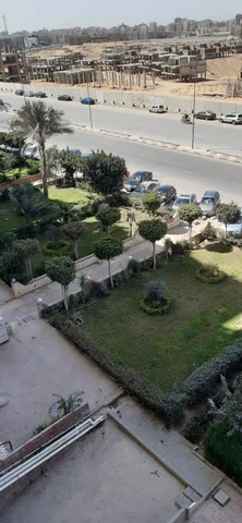 شقة فى مدينة نصر 140 م2 شرقي وغربي للبيع كاش كود 50249