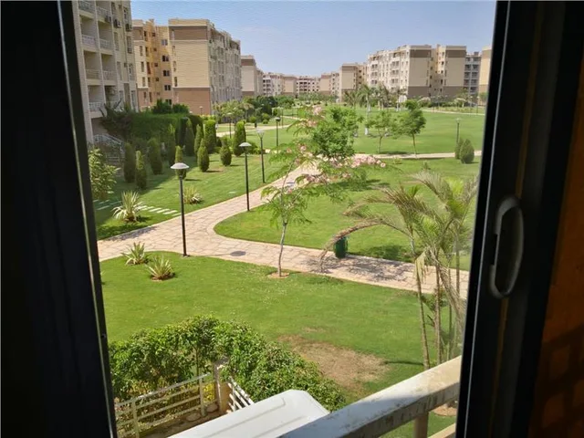 شقة فى مدينتى 200 م2 قبلى للايجار مفروش كود 39958