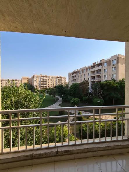 شقة فى مدينتى 96 م2 قبلى للبيع كاش كود 55607 - صورة 1