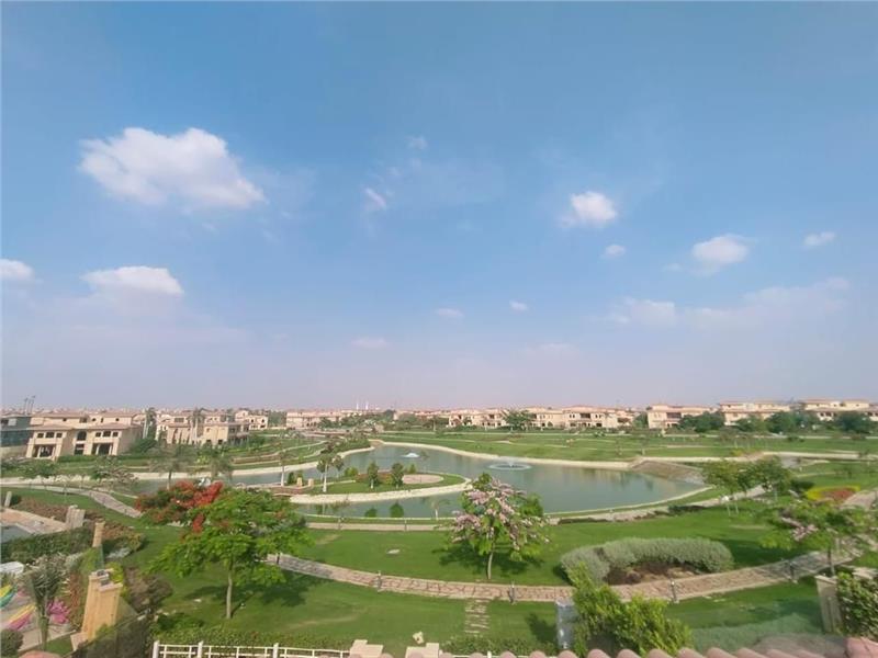فيلا فى مدينتى 650 م2 بحري وشرقي للبيع كاش كود 14142 - صورة 1