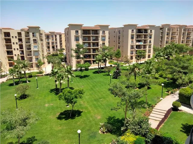 شقة فى مدينة الرحاب 211 م2 بحري وغربي للايجار قانون جديد كود 51180