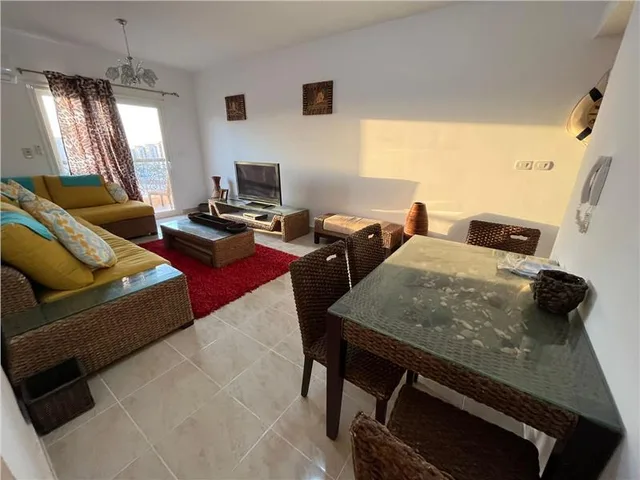 شقة فى مدينة الرحاب 89 م2 بحري وغربي للايجار مفروش كود 44970