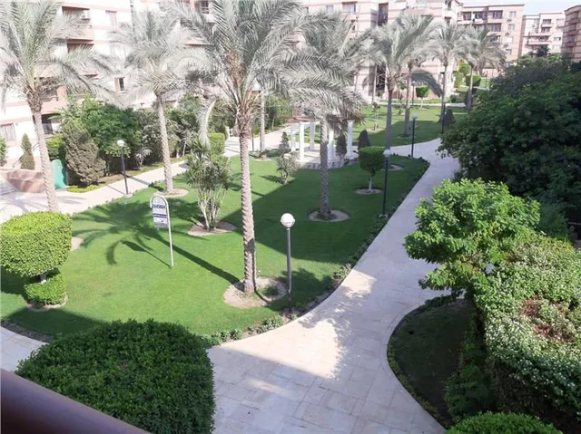 شقة فى مدينة الرحاب 208 م2 بحرى للبيع كاش كود 55433
