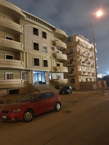 شقة فى التجمع الخامس 200 م2 بحري وشرقي للبيع اختار كود 47970