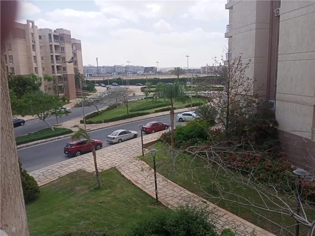 شقة فى مدينتى 165 م2 شرقي وغربي للايجار قانون جديد كود 50894