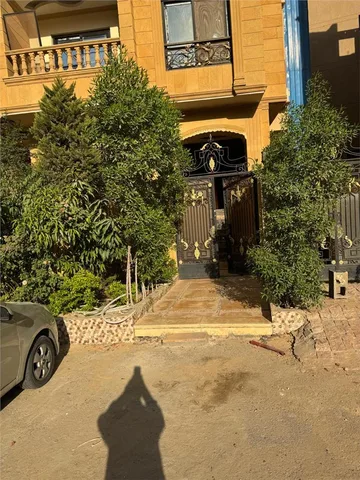 شقة فى التجمع الخامس 170 م2 بحري وشرقي للايجار مفروش كود 54506
