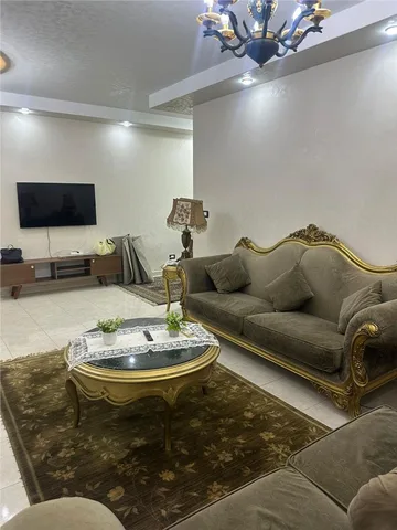 شقة فى مدينة الرحاب 98 م2 شرقي وغربي للايجار مفروش كود 1653