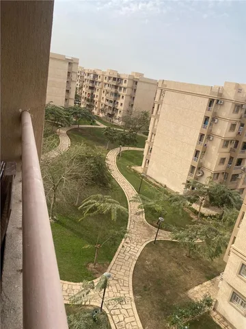 شقة فى مدينتى 103 م2 بحري وغربي للبيع كاش كود 55061