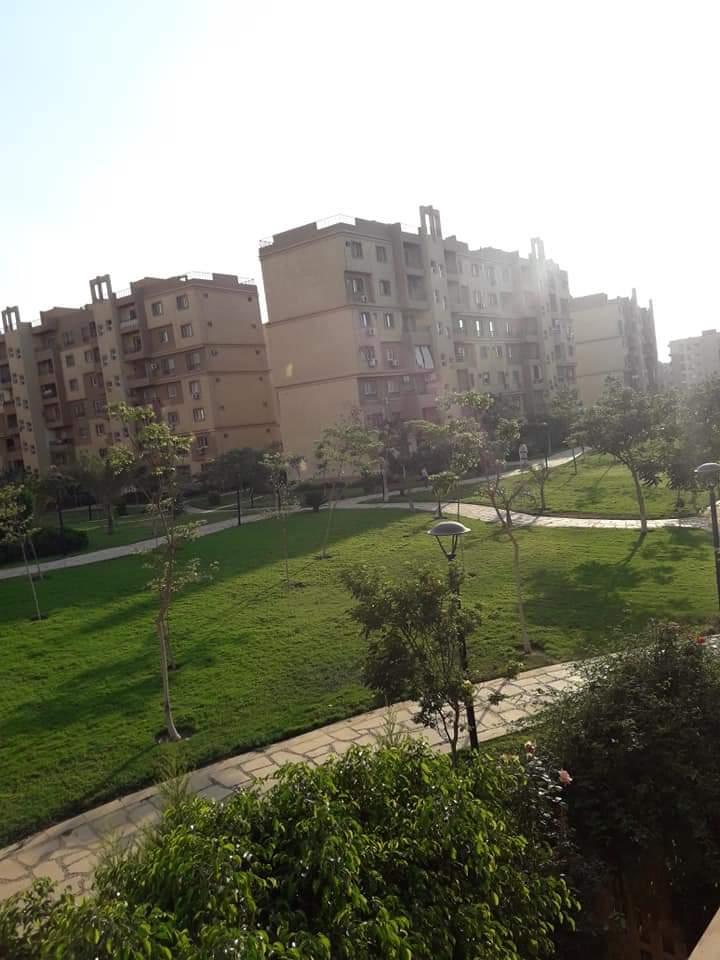 شقة فى مدينتى 143 م2 بحري و قبلي للايجار مفروش كود 39904 - صورة 1