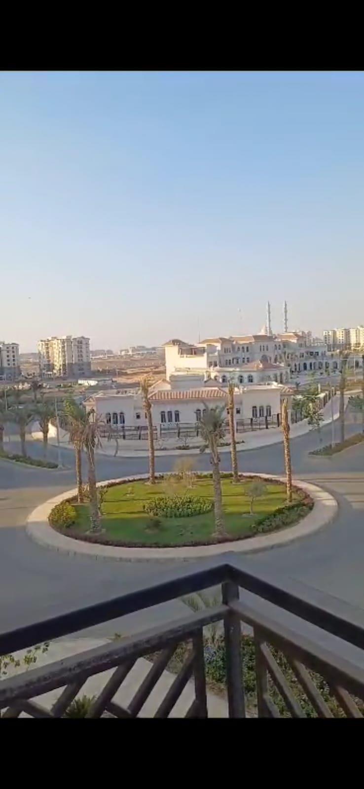 شقة فى العاصمة الادارية الجديدة 101 م2 بحرى للبيع تقسيط كود 54692 - صورة 1