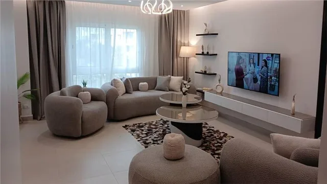 شقة فى مدينتى 165 م2 شرقي وغربي للايجار مفروش كود 53756