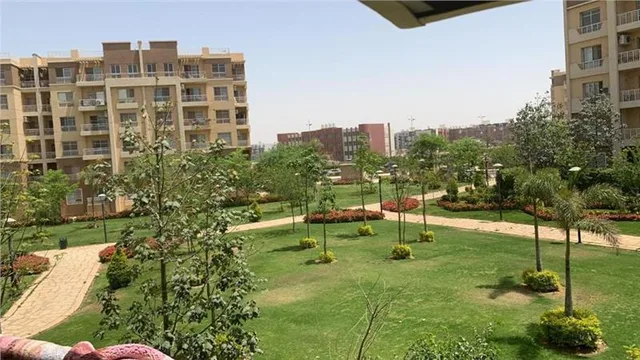 شقة فى مدينتى 100 م2 بحري وشرقي للايجار مفروش كود 44937
