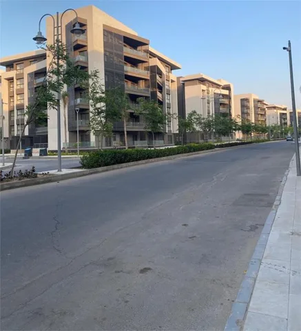 شقة فى مدينتى 100 م2 شرقى للبيع كاش كود 54507