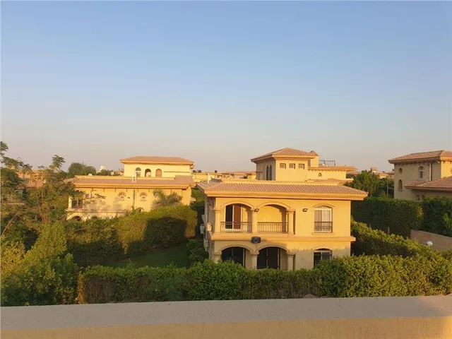 فيلا فى مدينة الرحاب 670 م2 بحرى للبيع كاش كود 26389
