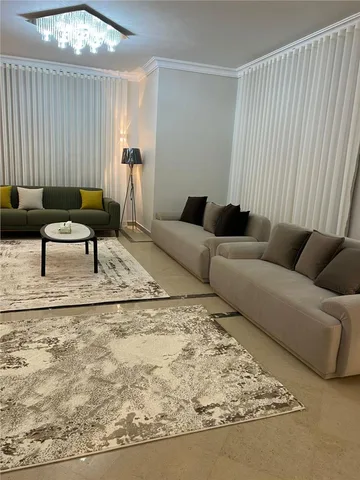 فيلا فى مدينتى 370 م2 بحري وشرقي للايجار قانون جديد كود 9918