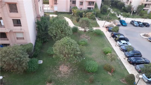 شقة فى مدينة الرحاب 161 م2 بحري و قبلي للبيع كاش كود 54520