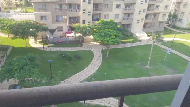 شقة فى مدينتى 143 م2 بحري و قبلي للايجار قانون جديد كود 39342