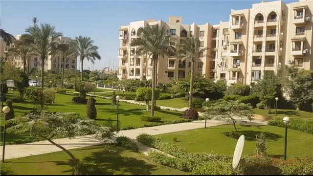 شقة فى مدينة الرحاب 180 م2 بحري و قبلي للايجار مفروش كود 49328