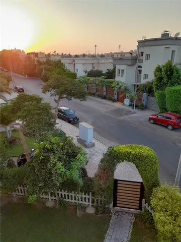 فيلا فى مدينة الرحاب 300 م2 بحري وشرقي للايجار مفروش كود 11166