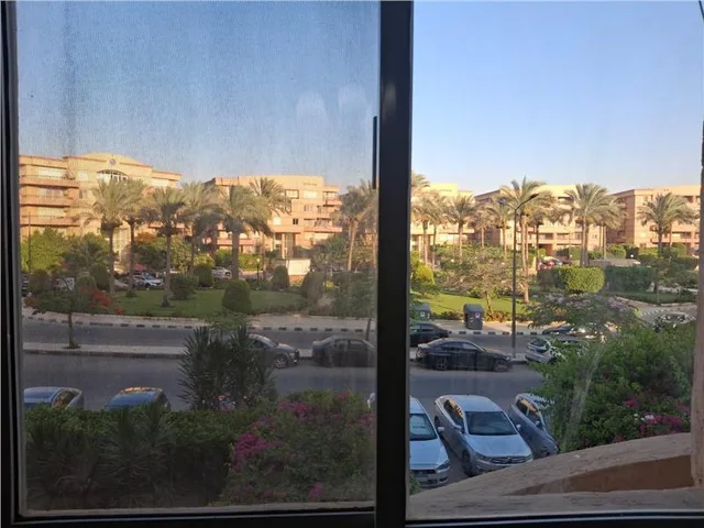 شقة فى مدينة الرحاب 122 م2 شرقي وغربي للايجار مفروش كود 55578