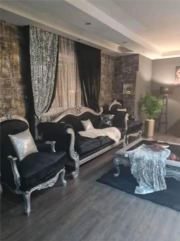 شقة فى مدينة الرحاب 197 م2 شرقي وغربي للبيع كاش كود 55402