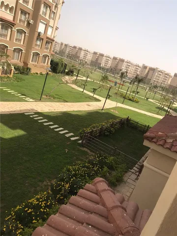 شقة فى مدينتى 182 م2 بحري و قبلي للبيع كاش كود 43312