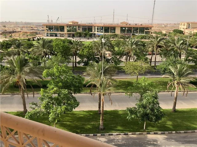 شقة فى مدينتى 175 م2 بحري وغربي للايجار مفروش كود 20709