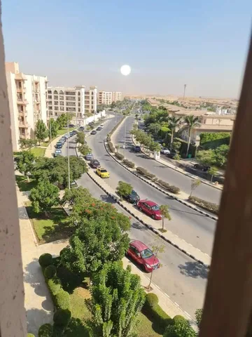 شقة فى مدينة الرحاب 196 م2 شرقي وغربي للبيع كاش كود 52022