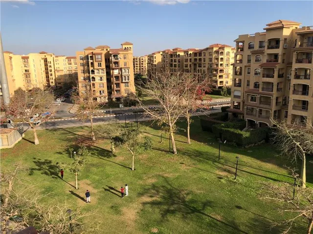 شقة فى مدينتى 135 م2 بحرى للايجار مفروش كود 27118