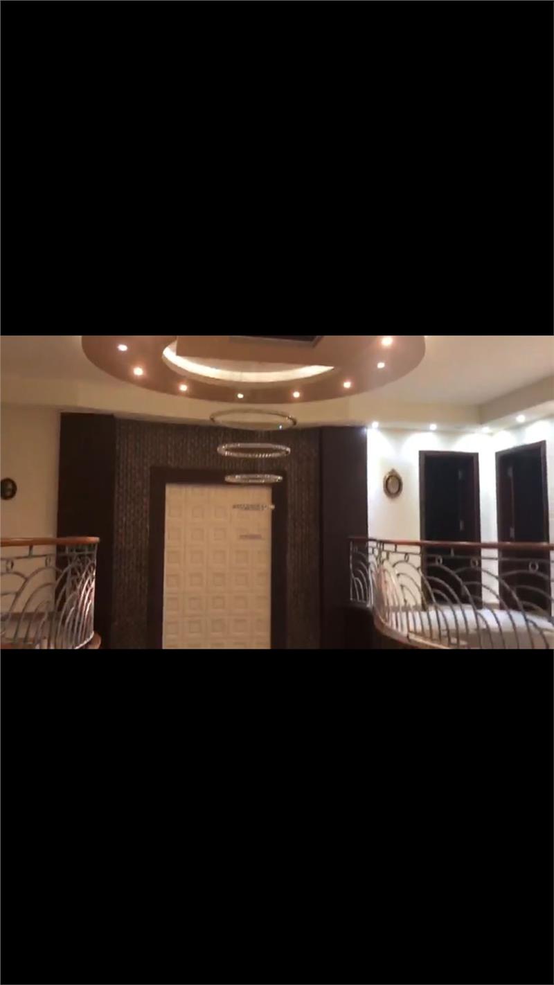 فيلا فى العبور 2600 م2 للبيع كاش كود 43749 - صورة 1
