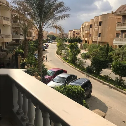شقة فى التجمع الخامس 215 م2 للبيع كاش كود 46109