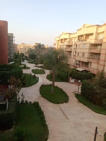 شقة فى مدينة الرحاب 200 م2 بحري و قبلي للبيع كاش كود 47515