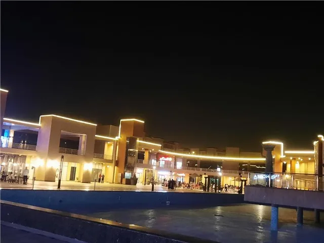 محل تجارى فى مدينة الرحاب 97 م2 للبيع كاش كود 46725