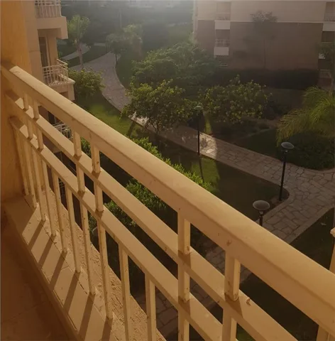 شقة فى مدينتى 96 م2 بحري وغربي للايجار قانون جديد كود 49501