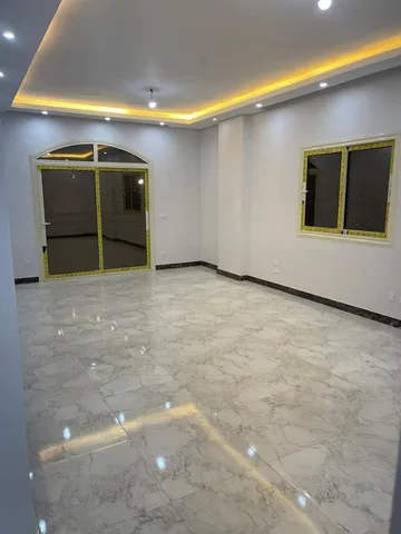 شقة فى التجمع الخامس 180 م2 للايجار قانون جديد كود 46686