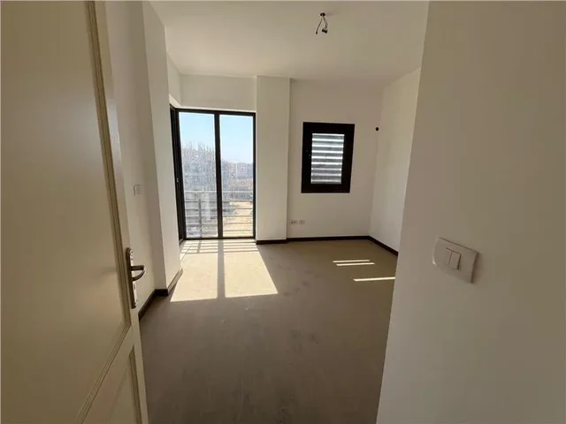 شقة فى مدينتى 76 م2 قبلى للايجار قانون جديد كود 55566