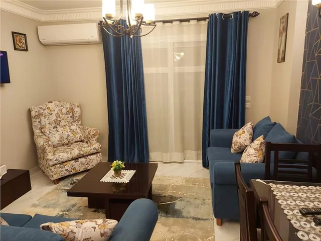 شقة فى مدينتى 82 م2 بحرى للايجار مفروش كود 1189
