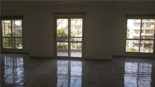 شقة فى مدينة الرحاب 211 م2 بحري وشرقي للايجار قانون جديد كود 13356