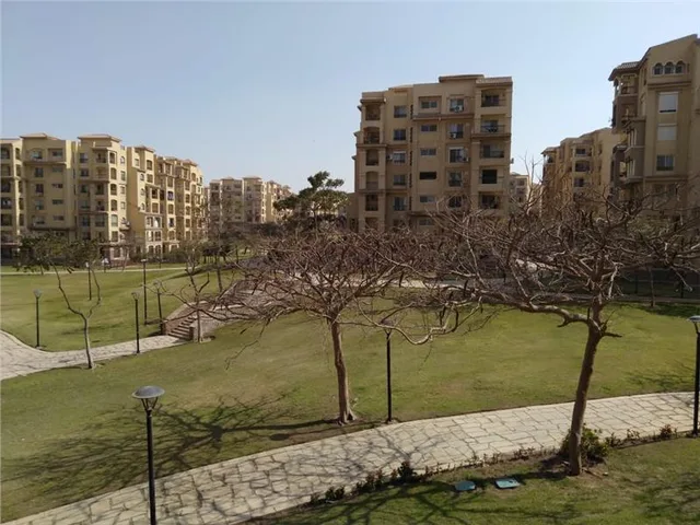 شقة فى مدينتى 175 م2 بحرى للايجار مفروش كود 10998