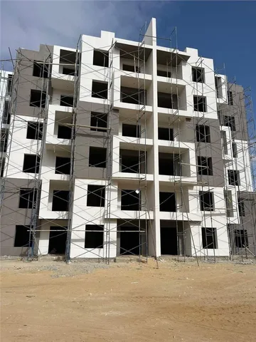 شقة فى كابيتال جاردنز- حدائق العاصمة الادارية\t 171 م2 بحرى للبيع تقسيط كود 50339