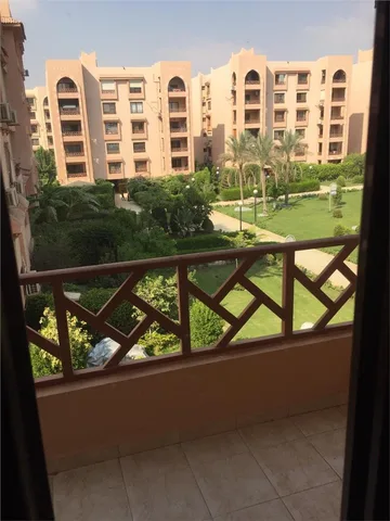 شقة فى مدينة الرحاب 305 م2 بحري و قبلي للايجار قانون جديد كود 43309