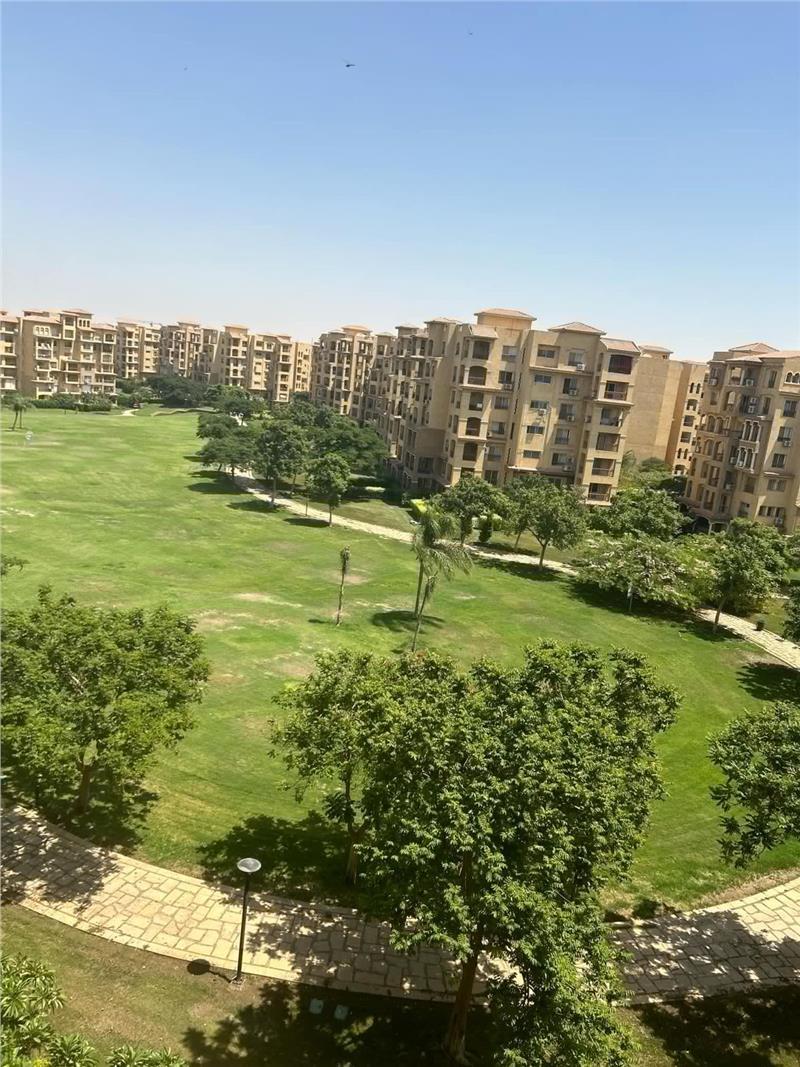 شقة فى مدينتى 235 م2 شرقي وغربي للايجار مفروش كود 51696 - صورة 1
