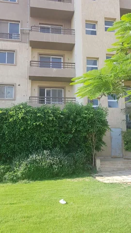 شقة فى مدينتى 96 م2 بحري وشرقي للايجار قانون جديد كود 43515
