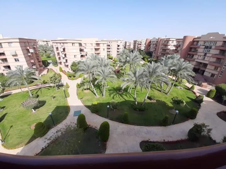 شقة فى مدينة الرحاب 140 م2 بحري وشرقي للايجار مفروش كود 54525 - صورة 1