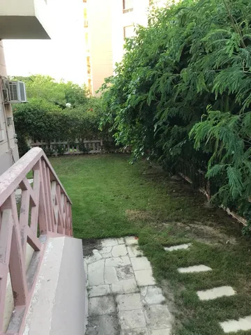 شقة فى مدينة الرحاب 90 م2 بحري وشرقي للايجار قانون جديد كود 47038