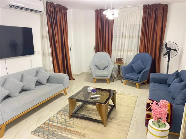 شقة فى مدينتى 140 م2 بحرى للايجار مفروش كود 54643